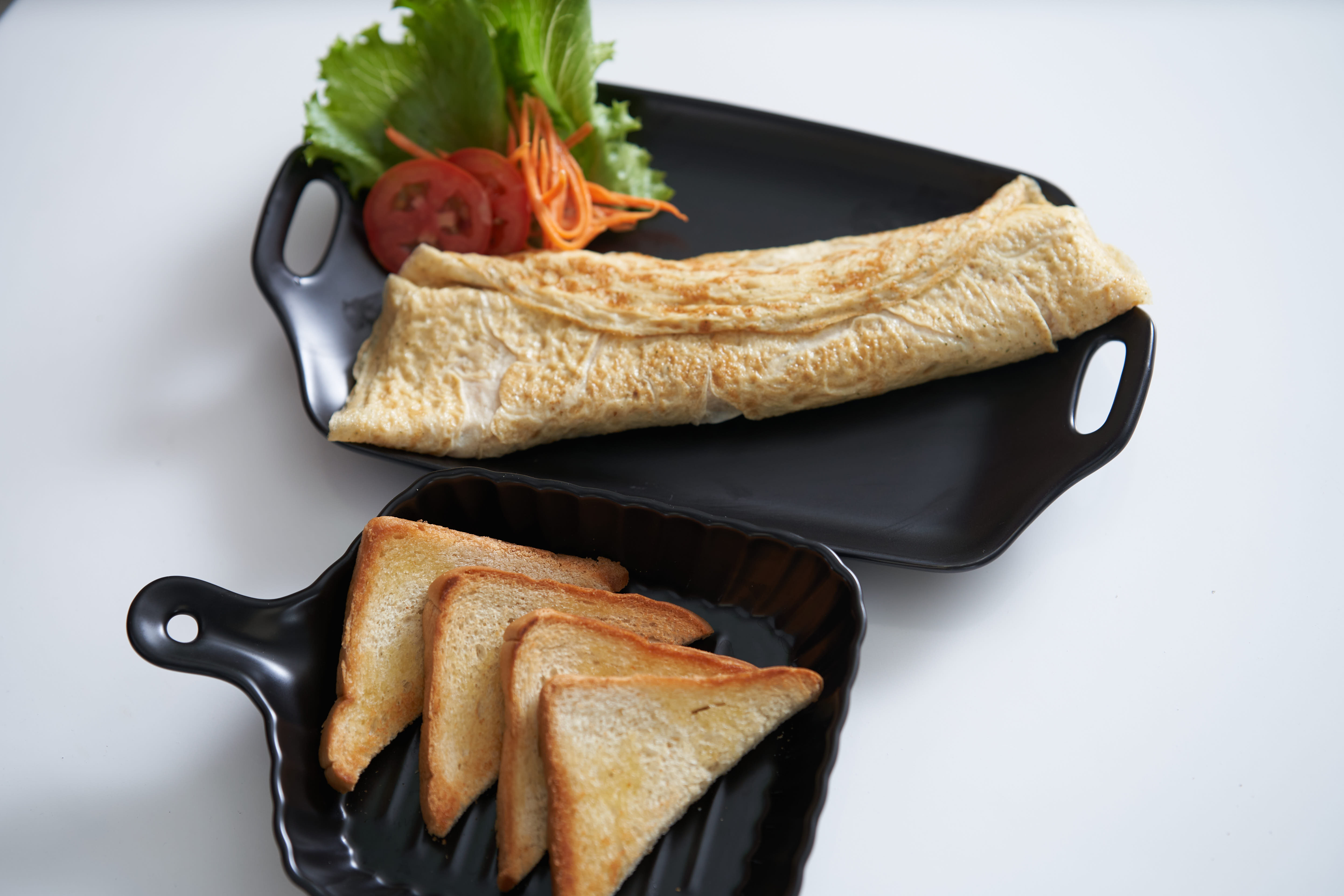 Omelette jambon fromage